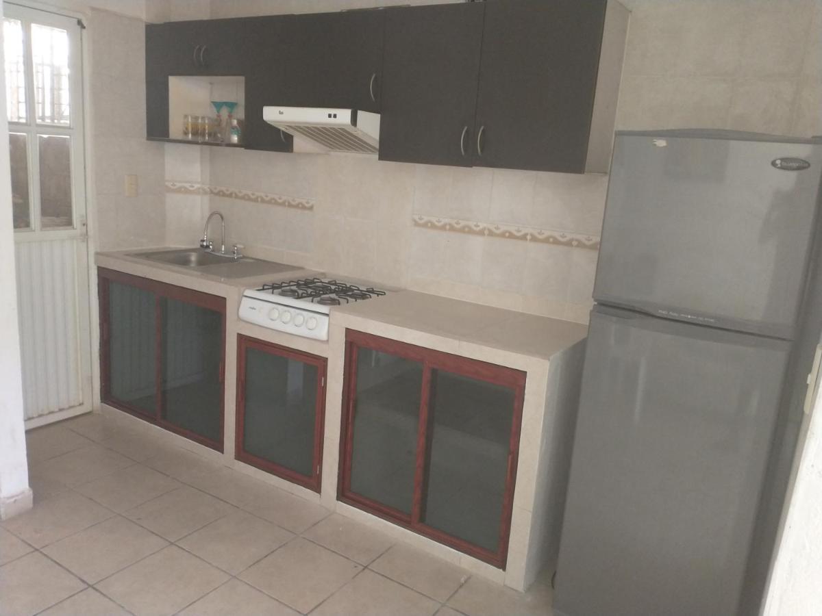 Casa Con Alberca!! Ixtapa Zihuatanejo Lägenhet Exteriör bild